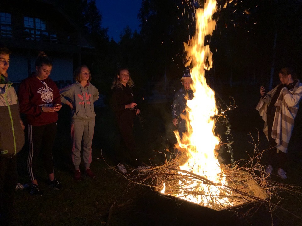 Vakari pie Ugunskura&nbsp;